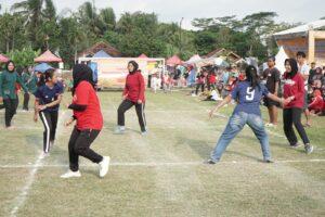 Lomba Gobak Sodor dalam rangka Bedhol Praja Kalurahan Sendangrejo Ke 76 Tahun 2025