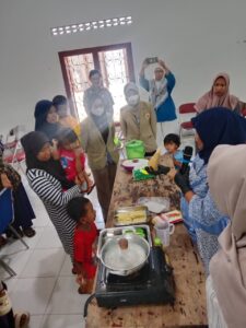 Mamaberta Jokotingting (Masak Makan Bersama Balita Sendangrejo Kompak Tinggalkan Stunting) Kedelapan