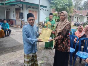 Penyerahan Akta Kematian Atas Nama NY. NGATMO WIYONO