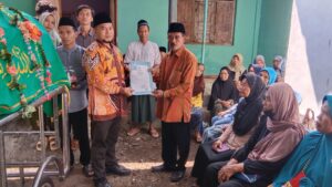 Penyerahan Akta Kematian Atas Nama NY. RETNO WIYONO
